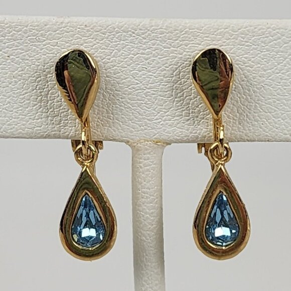 Vintage Avon Gold Tone Blue Stone Drop Clip On Earrings - Picture 1 of 4